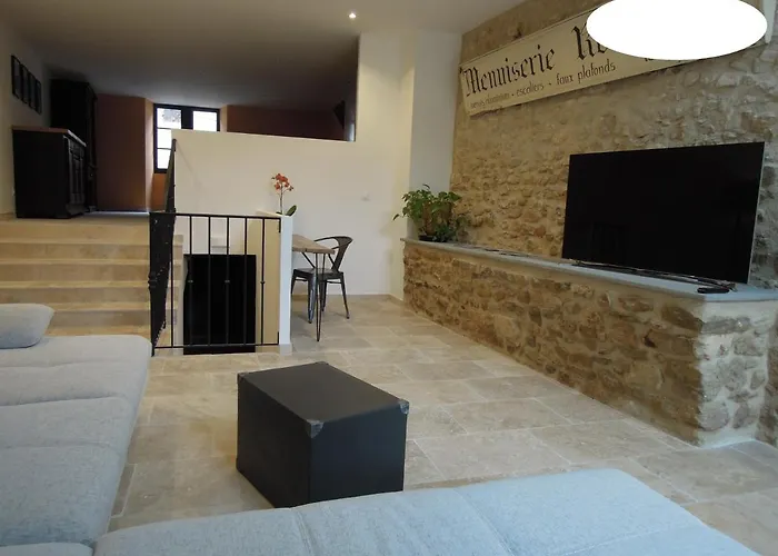 Dom wakacyjny La Bourgade *